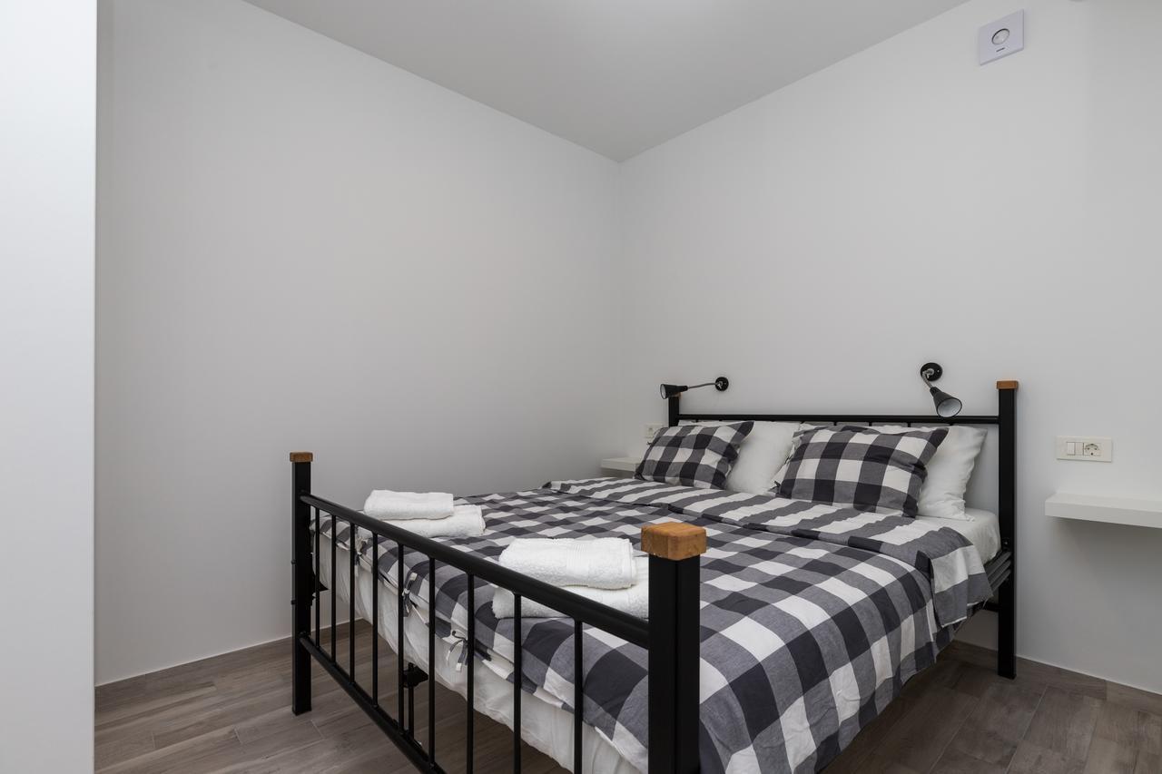 Apartments Siblings Mokošica Екстериор снимка